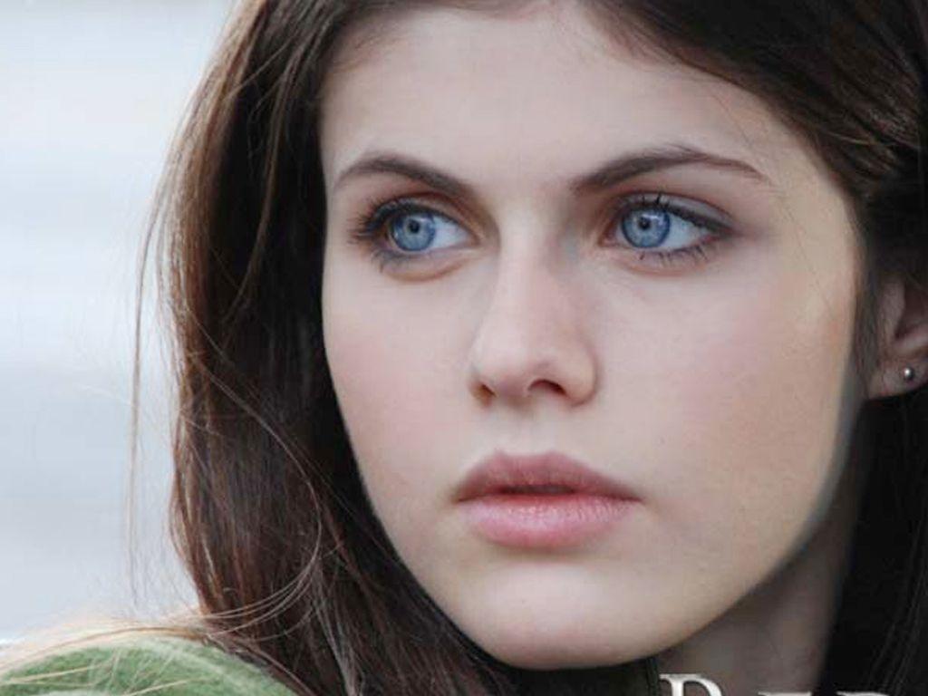 Alexandra Daddario #238263