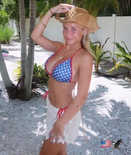 Ariana White photo 99764