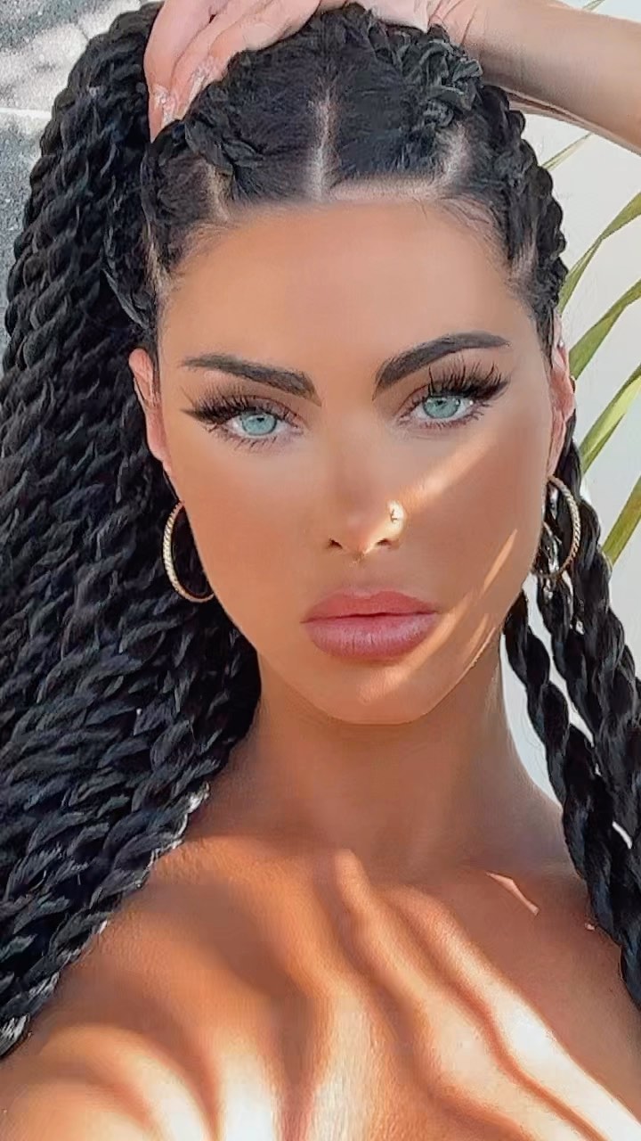 Stella Versini #34166