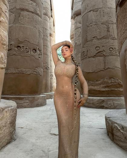 Demi Rose photo 9045