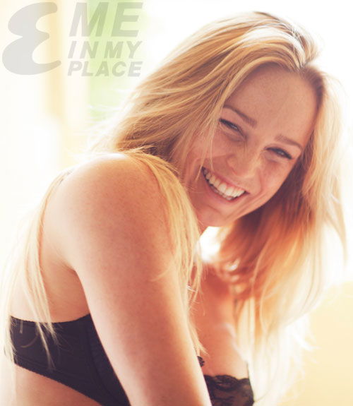 Caity Lotz #100424