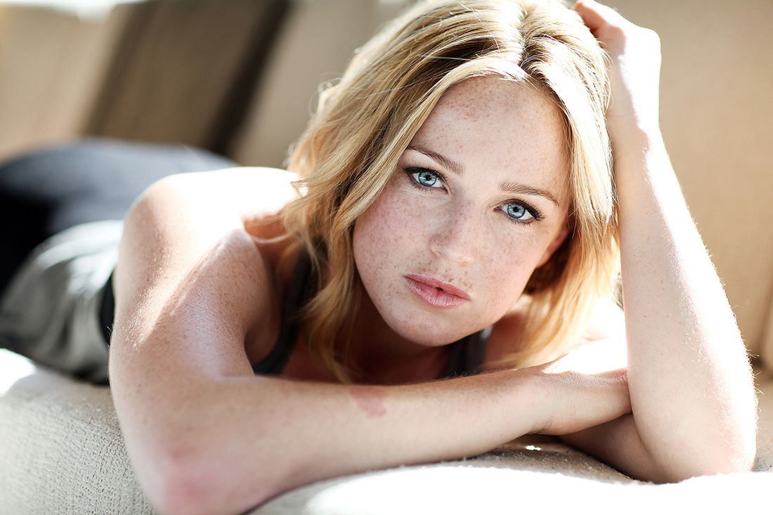 Caity Lotz #100431