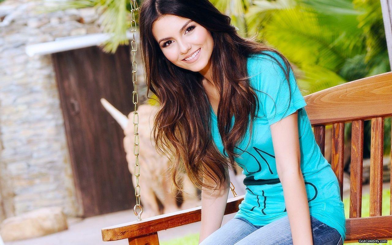 Victoria Justice #240917