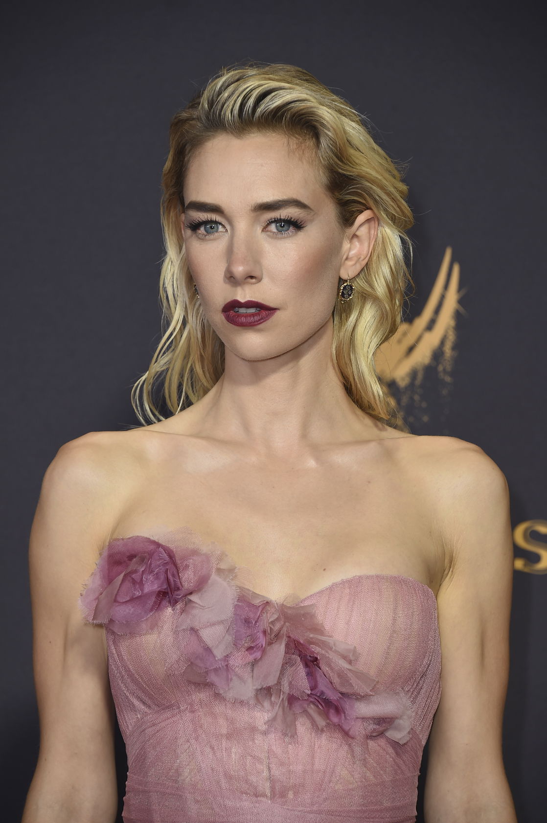 Vanessa Kirby #100779