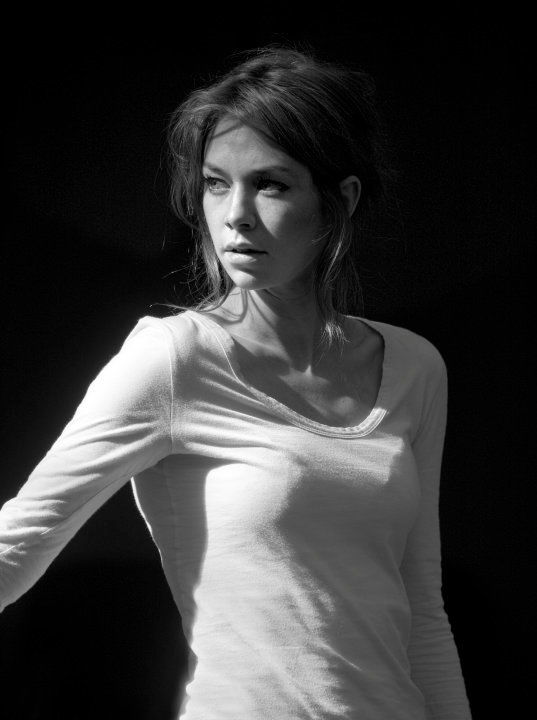 Vanessa Kirby #100782