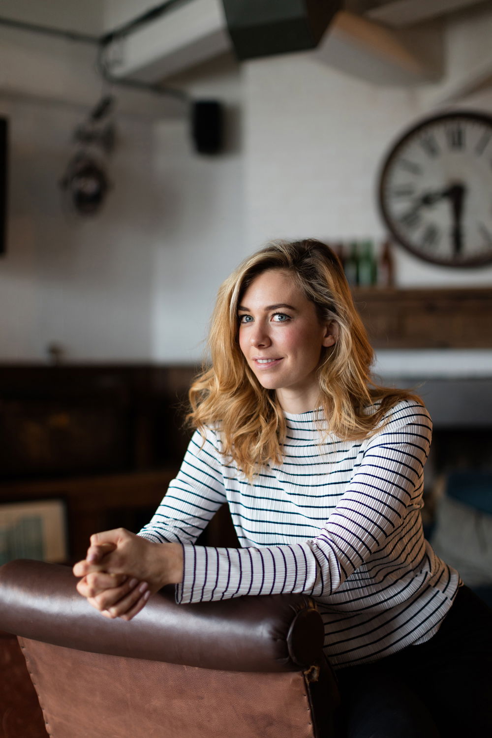 Vanessa Kirby #100788