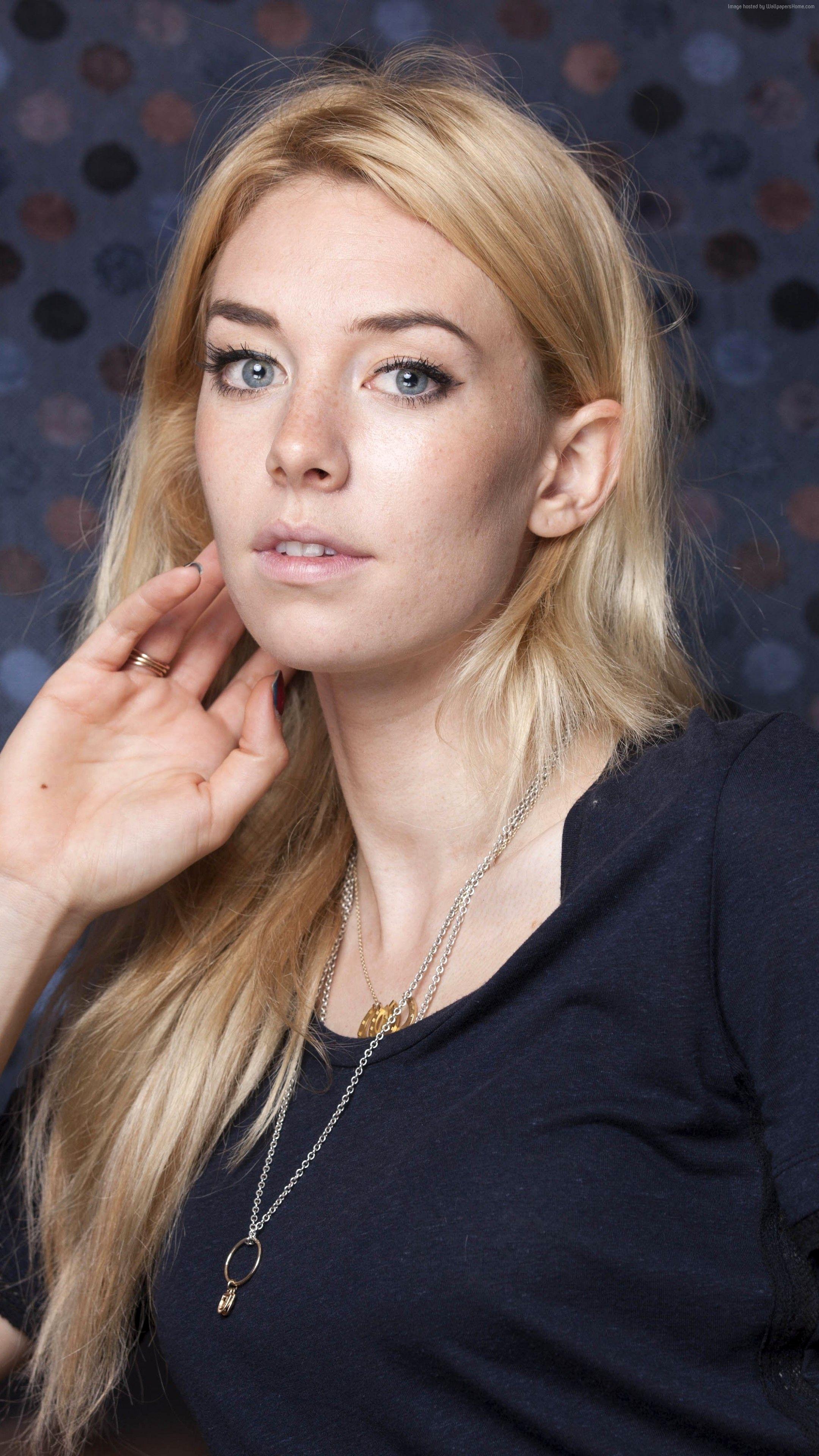 Vanessa Kirby #240888
