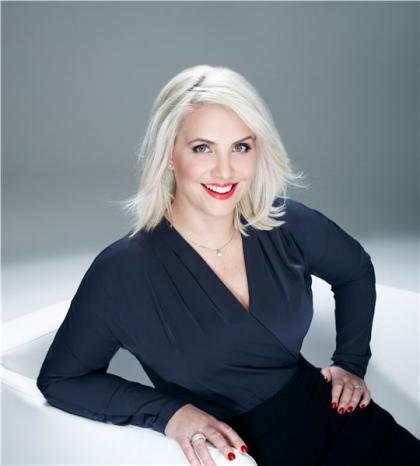 Claire Richards photo 101537