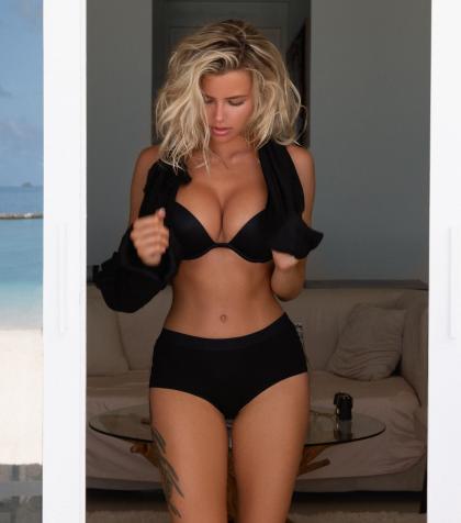 Natalie Lee photo 226956