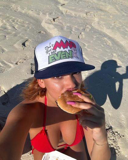 Kelsey Calemine photo 102383