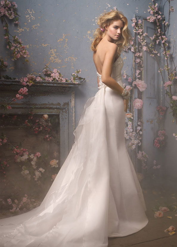 Elyse Taylor #102996