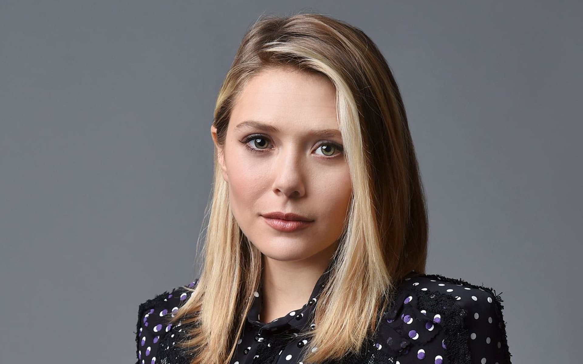 Elizabeth Olsen #238924