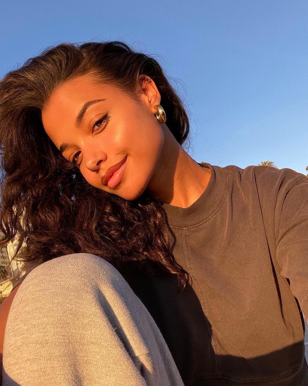 Ella Balinska #102924