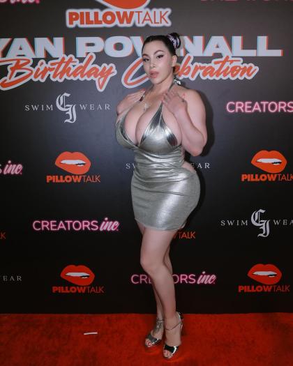 Korina Kova photo 43673