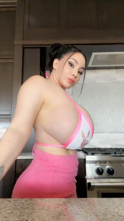 Korina Kova photo 43699