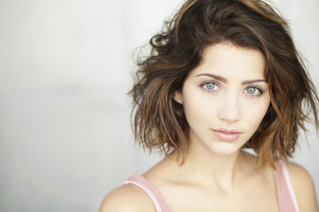 Emily Rudd #103069