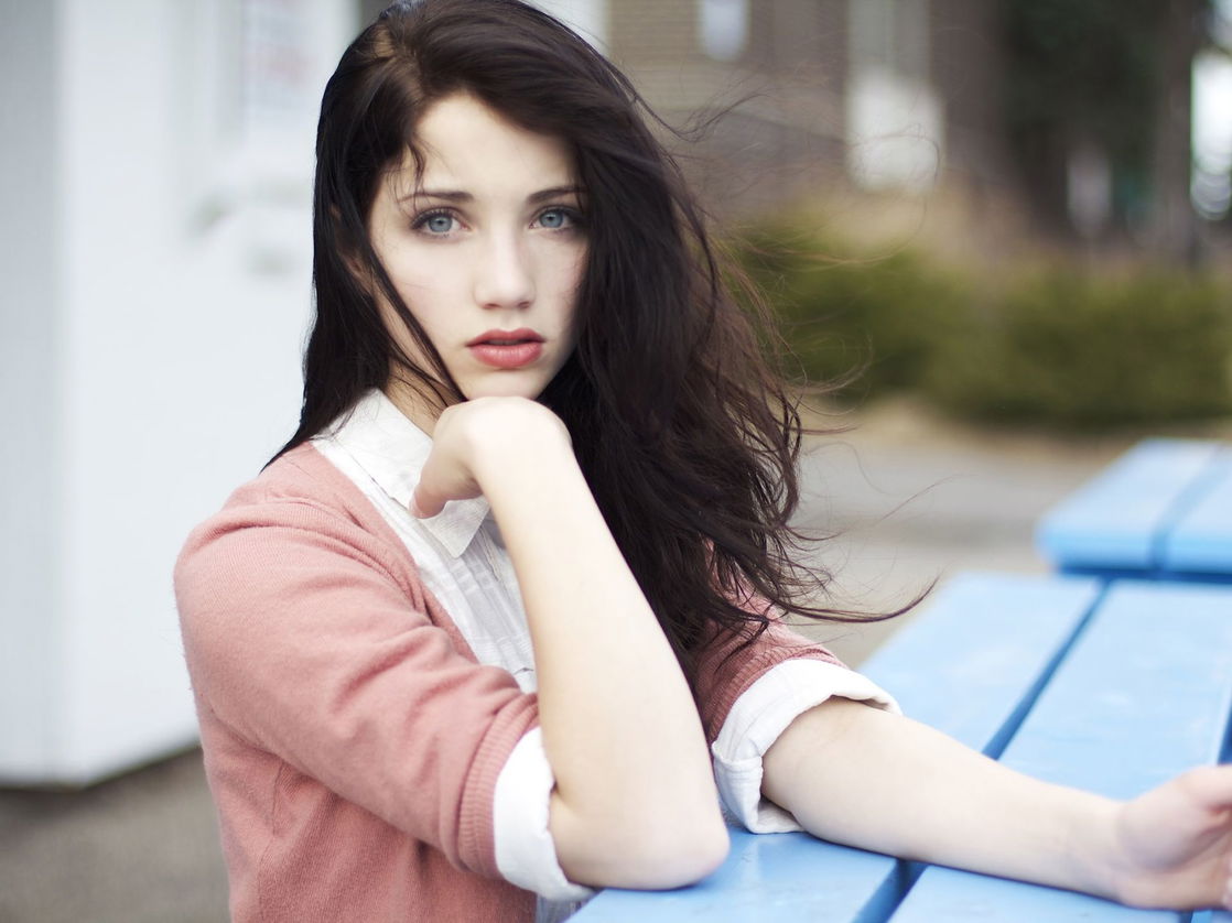 Emily Rudd #103090