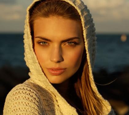 Emily Senko photo 103112