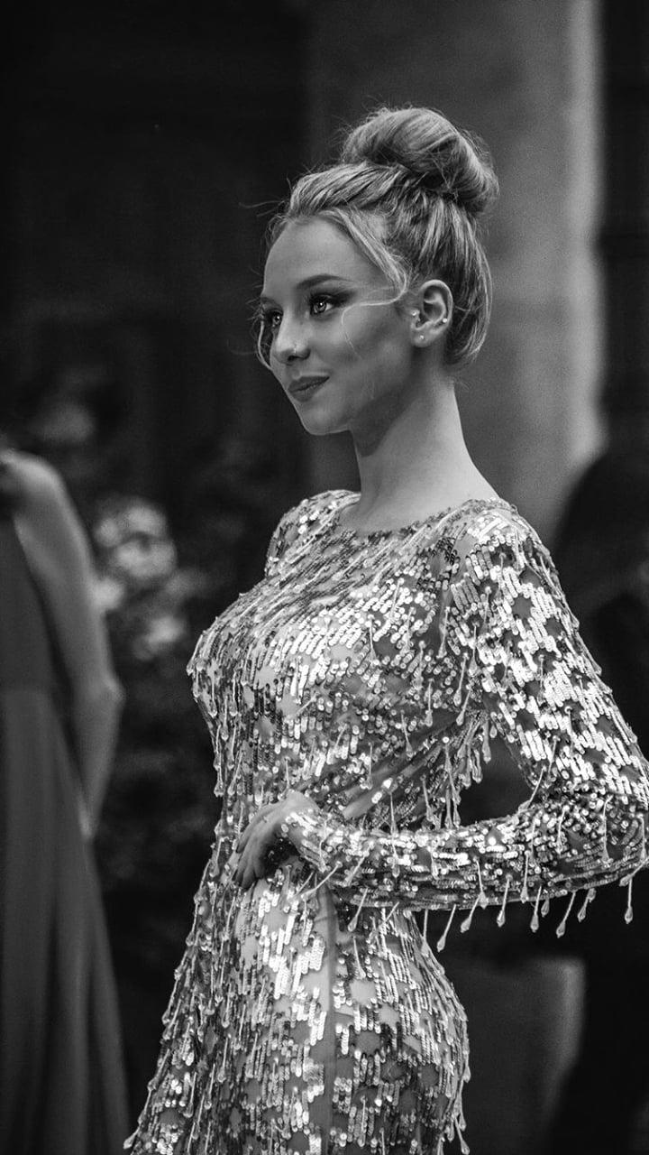 Ester Exposito #239135