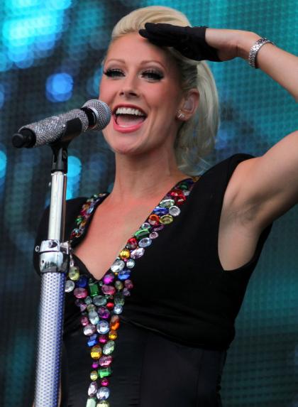 Faye Tozer