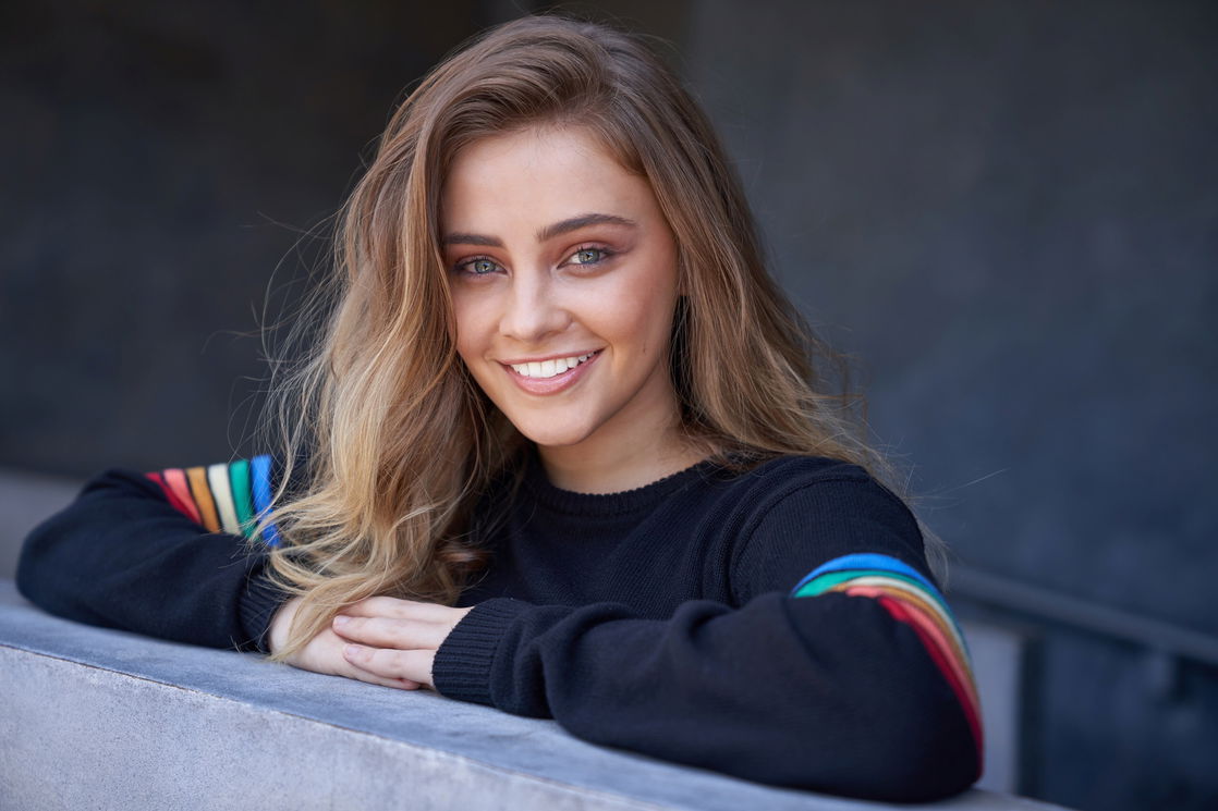 Josephine Langford #105541