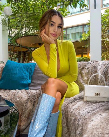 Lyna Perez photo 9495