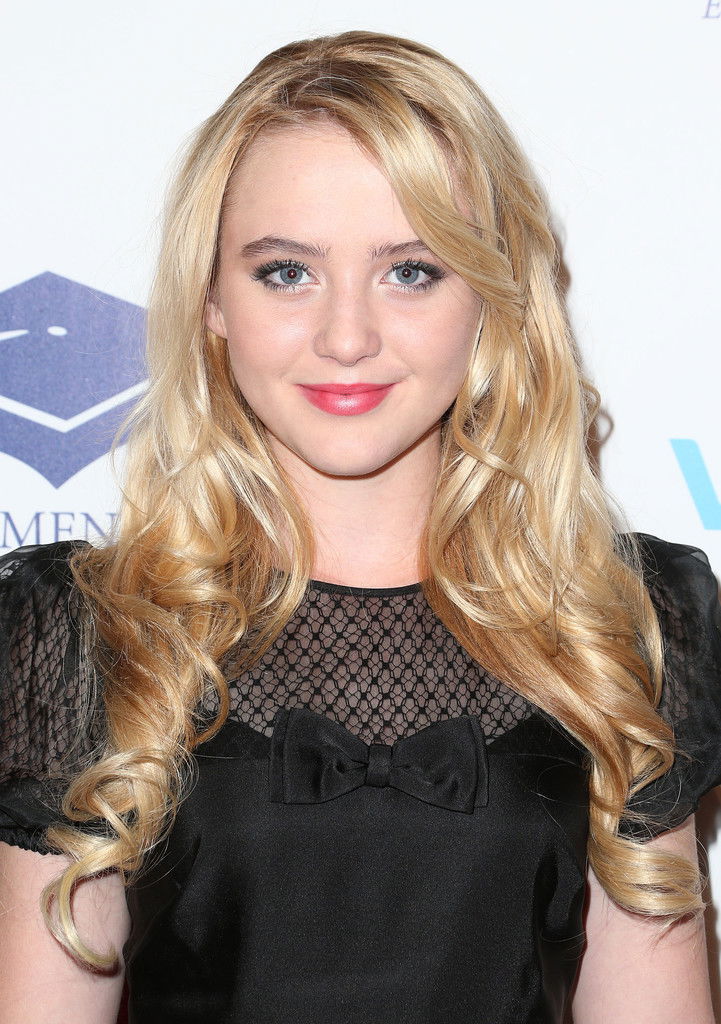 Kathryn Newton #106346