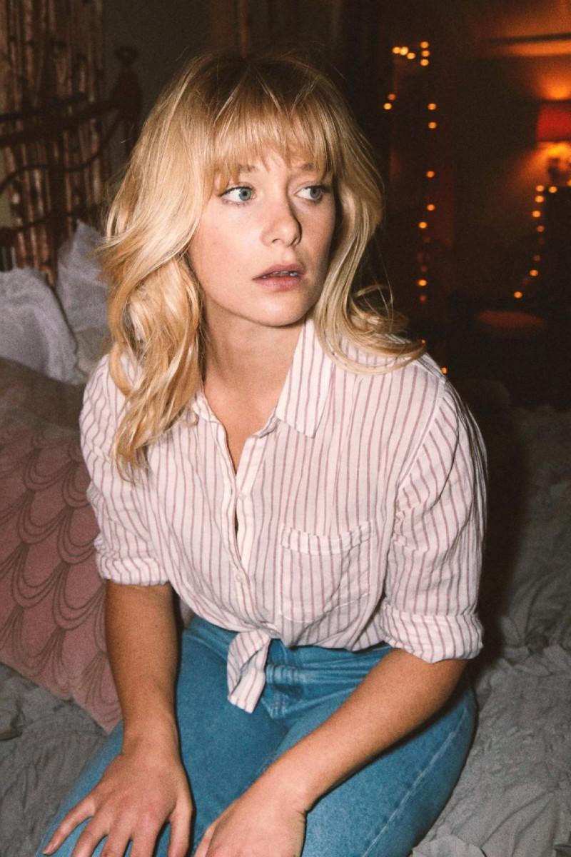 Kathryn Newton #239448