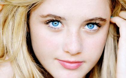 Kathryn Newton photo 239467
