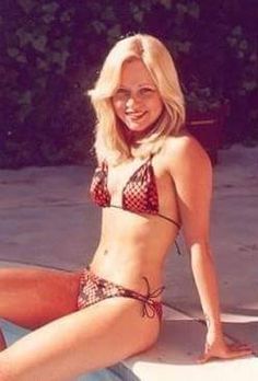 Linnea Quigley #107084