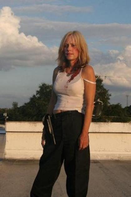 Linnea Quigley photo 107091