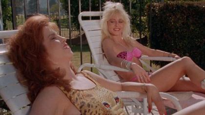 Linnea Quigley photo 107112