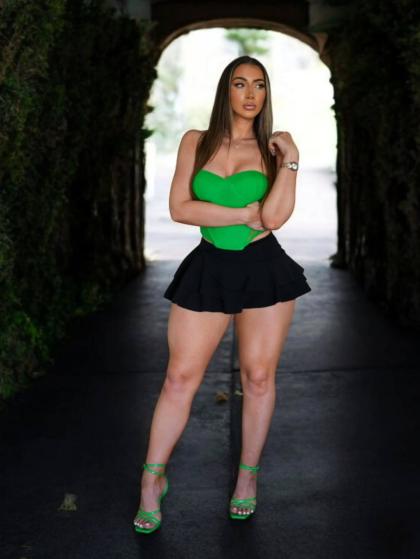 Stephanie Collier photo 208484