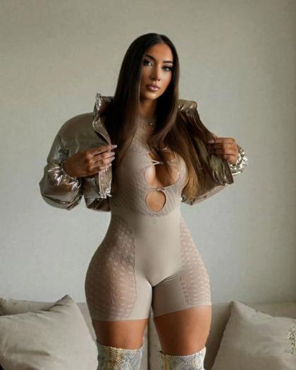 Stephanie Collier photo 208546