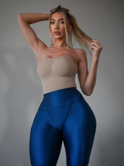 Stephanie Collier photo 208625