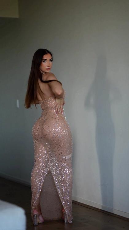 Stephanie Collier photo 9542