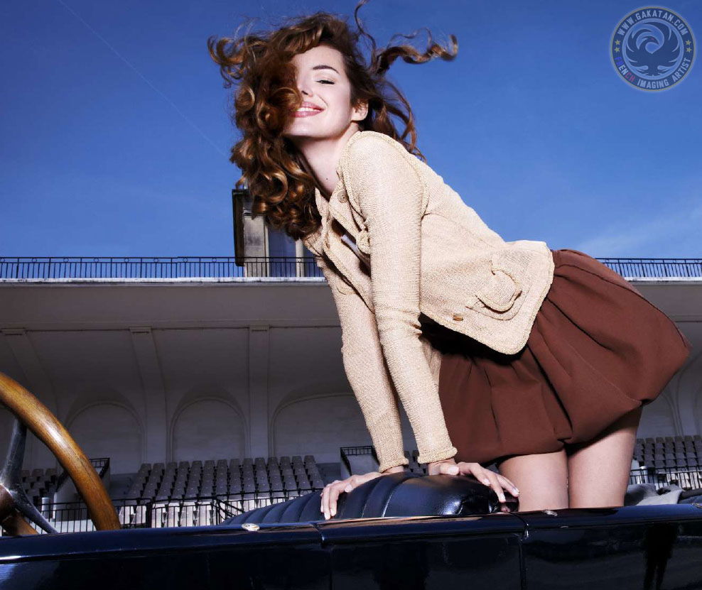 Louise Bourgoin #107228