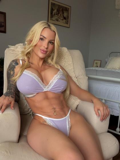 Jessica Weaver photo 258142