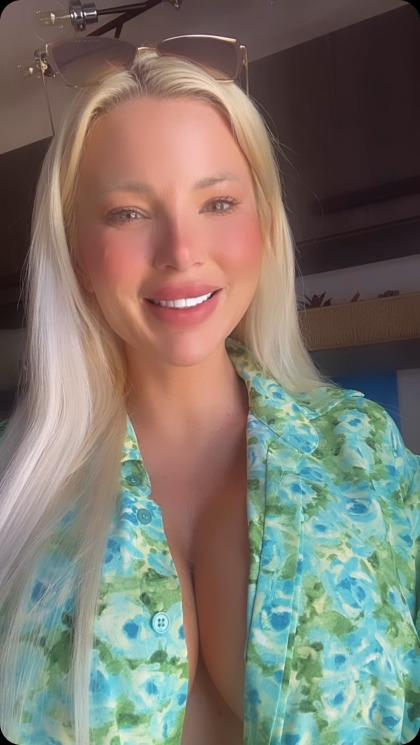 Jessica Weaver photo 9692