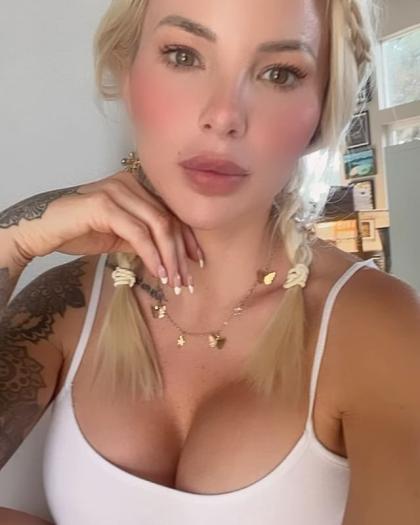 Jessica Weaver photo 9718