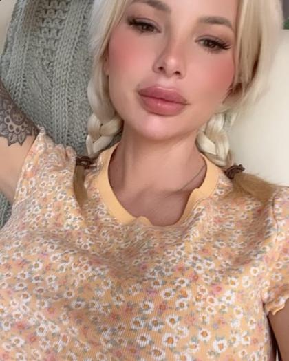 Jessica Weaver photo 9725