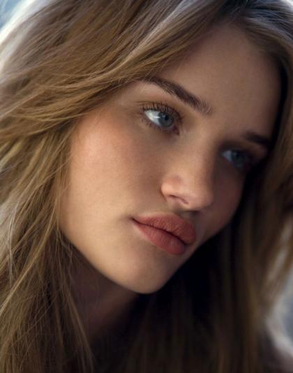 Rosie Huntington-Whiteley