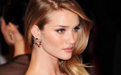 Rosie Huntington-Whiteley photo 241740