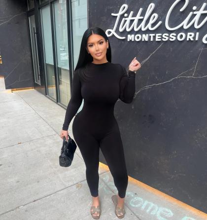 Claire Andrews photo 35185