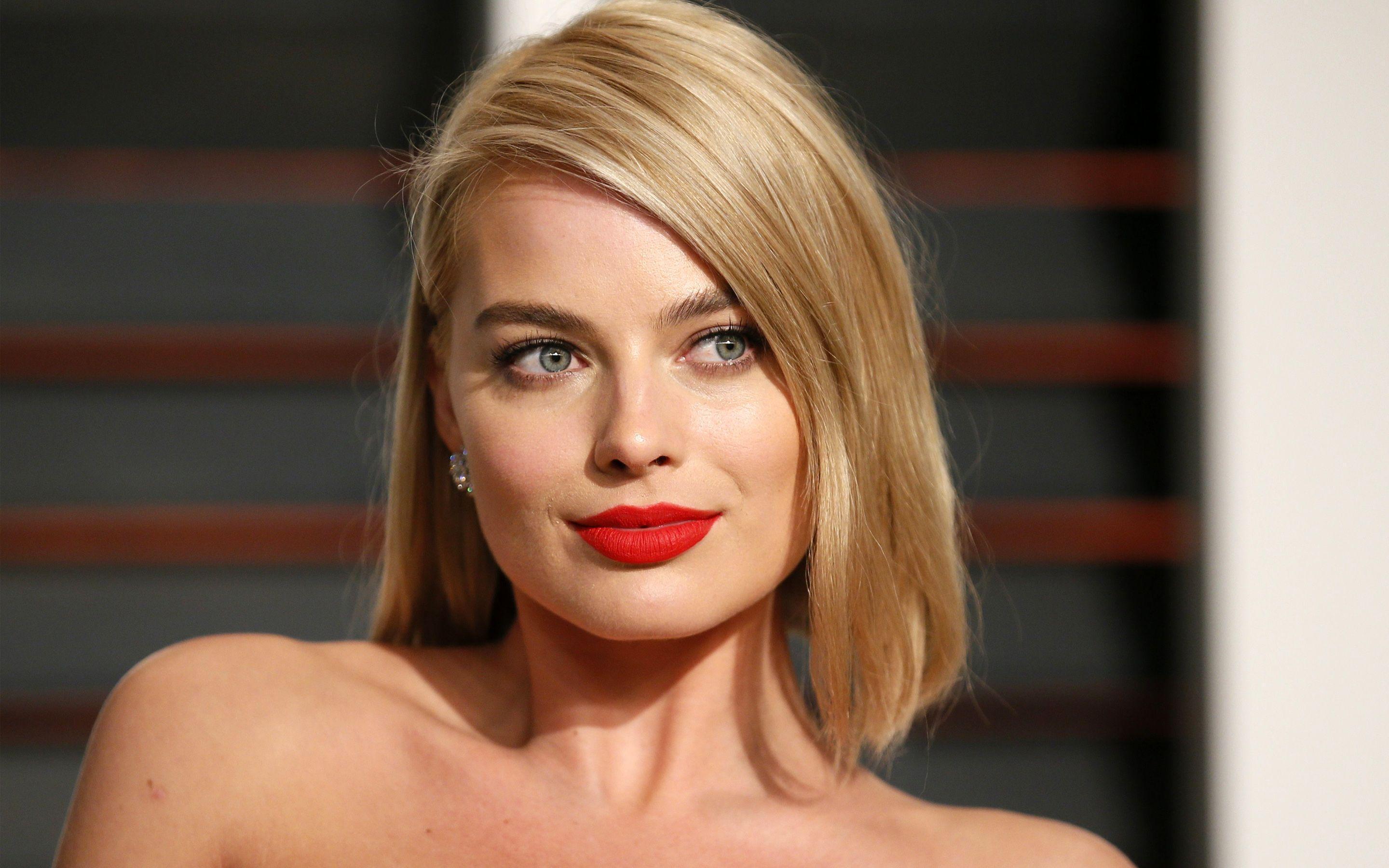 Margot Robbie #239871