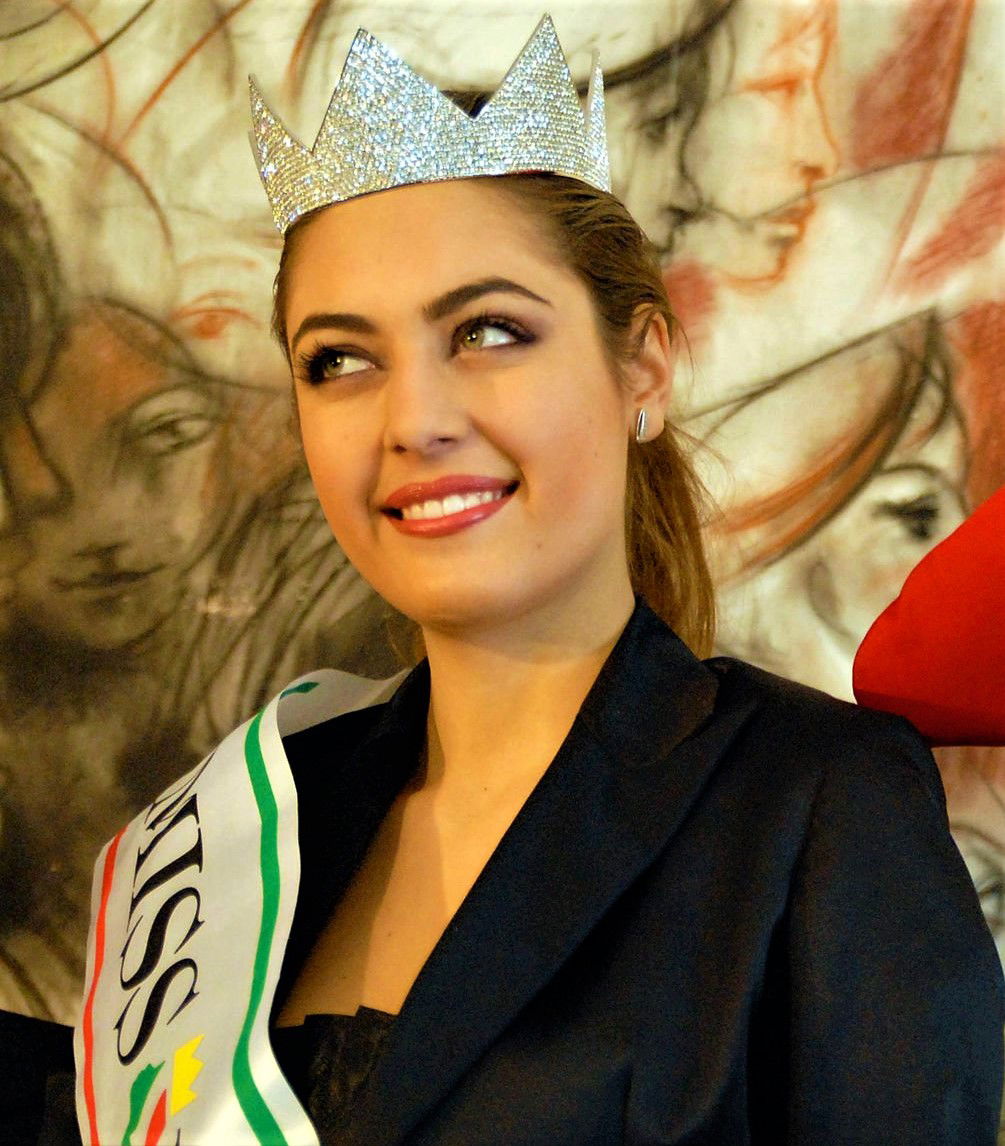 Maria Perrusi #114571