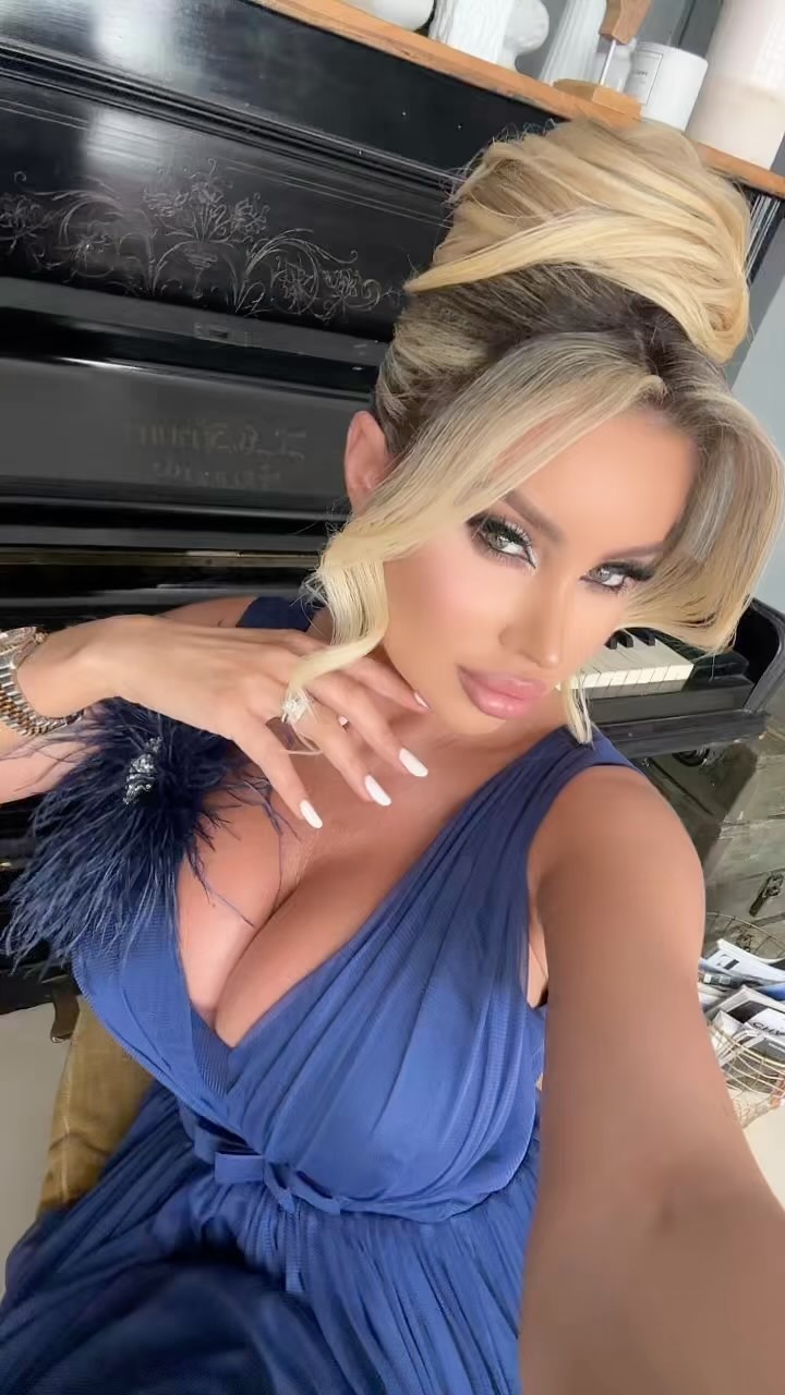 Roxana Vasniuc #35618