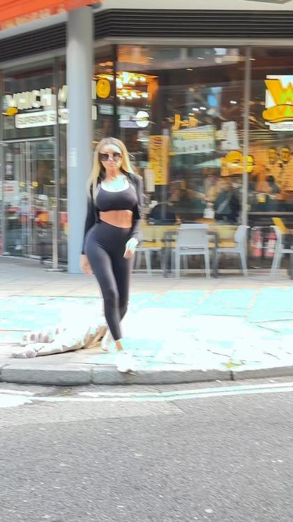 Roxana Vasniuc photo 35602