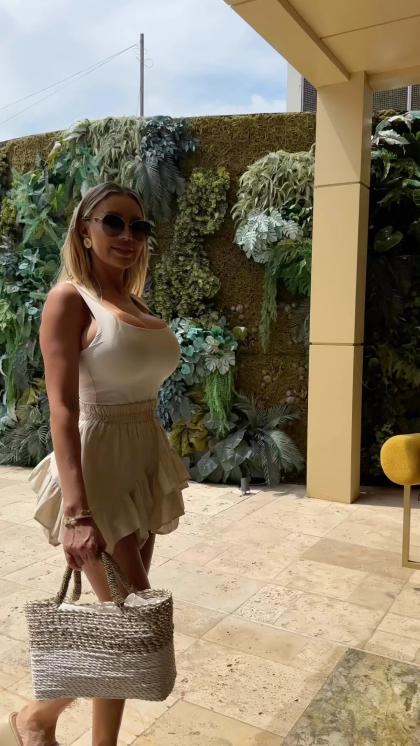 Roxana Vasniuc photo 35643