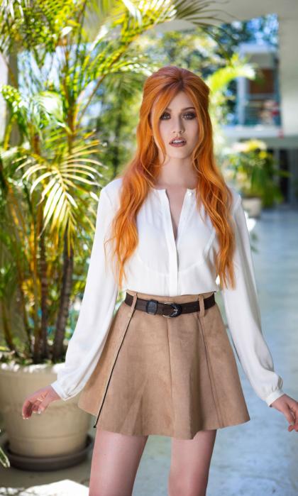 Katherine McNamara photo 117666